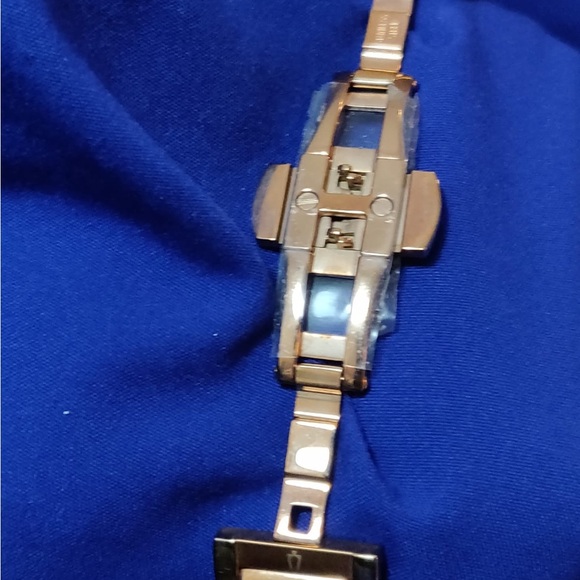 Bulova Futuro 30mm Rose Gold Women's Watch for Parts or Repair - Picture 7 of 13